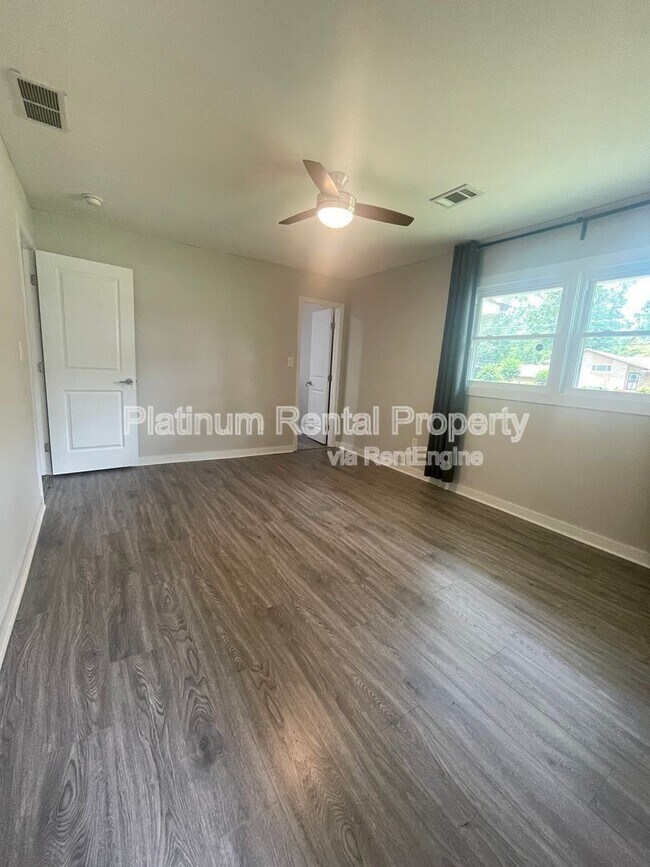 Building Photo - 2216 Shancey Ln