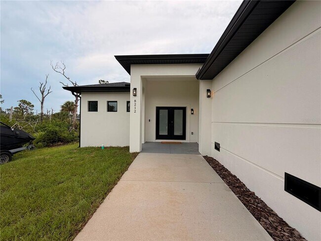 Building Photo - 8212 Leafy Way