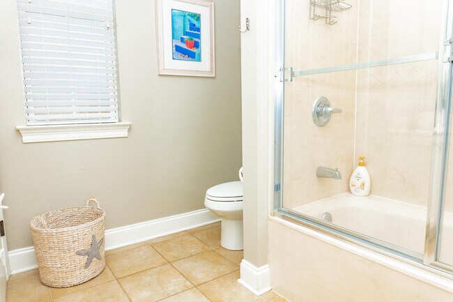 Building Photo - 606 Shoal River Dr