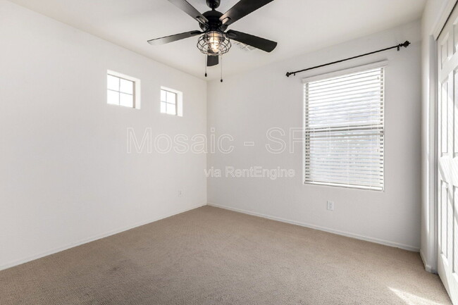 Building Photo - 2656 E Boston St