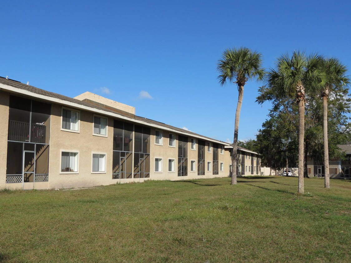 Outrigger Village Apartments Kissimmee