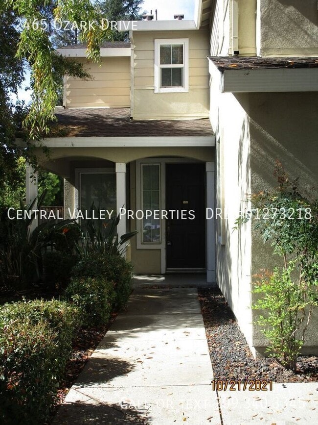 Building Photo - 2465 Ozark Dr