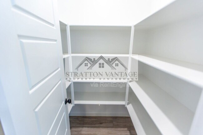 Building Photo - 13413 W Tether Trail