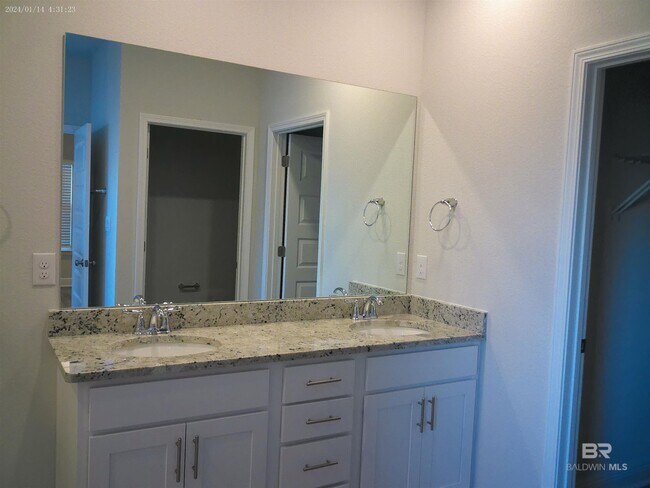 Building Photo - 13416 Shoshoney Cir