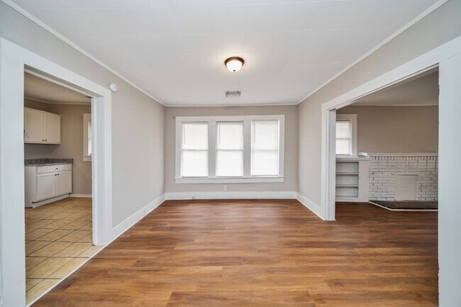 Building Photo - Your Dream Rental Awaits – Fully Renovated and Move-In Ready!