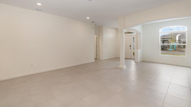 Building Photo - 83 52nd Sq