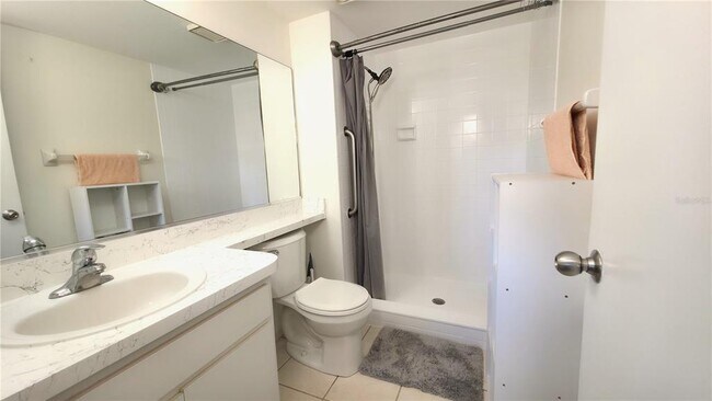 Building Photo - 2124 N Tamiami Trl