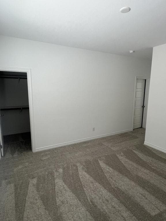 Building Photo - 2825 Overlook Brk St