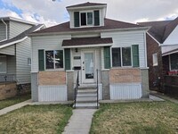 Building Photo - 13835 Barclay St