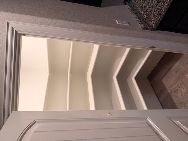 Building Photo - 7335 Horton Ranch Rd