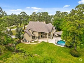 Building Photo - 46 Florham Park Dr