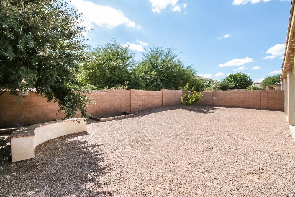 Building Photo - 617 Vuelta Buril