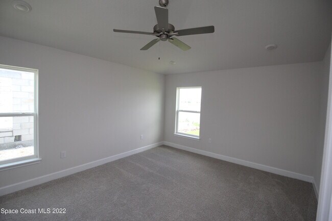 Building Photo - 616 Kylar Dr NW