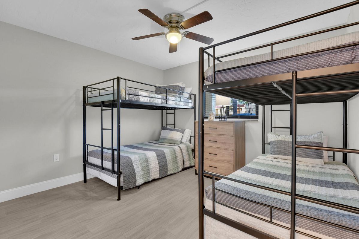 Building Photo - 16380 Dublin Cir