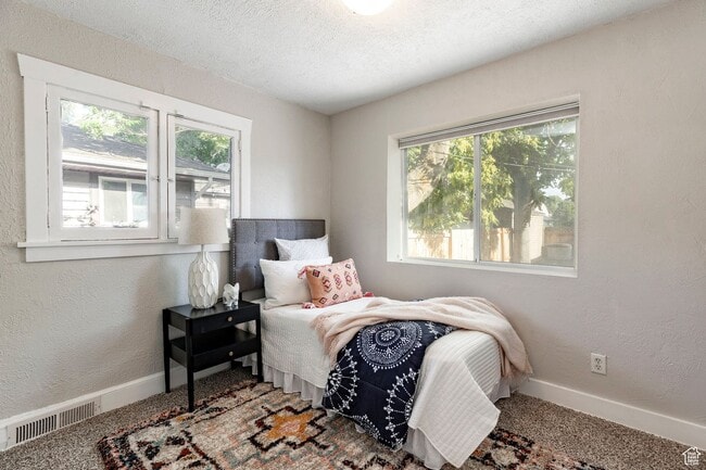 Building Photo - Lovely Liberty Wells Home! TWO Car Garage!...