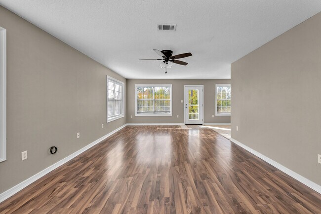 Building Photo - 722 Marsh Harbor Dr