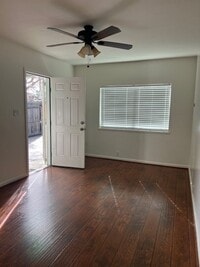 Building Photo - COMING SOON: CHARMING COTTAGE with Off Street Parking & Private Laundry