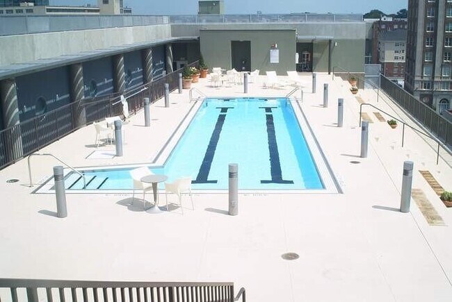 Building Photo - 845 Spring St NW