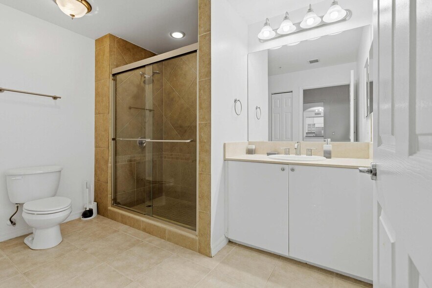 Building Photo - 233 S Federal Hwy