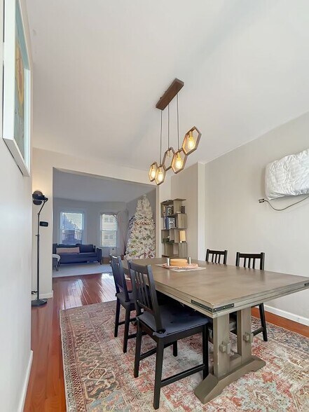 Building Photo - 365 3rd St