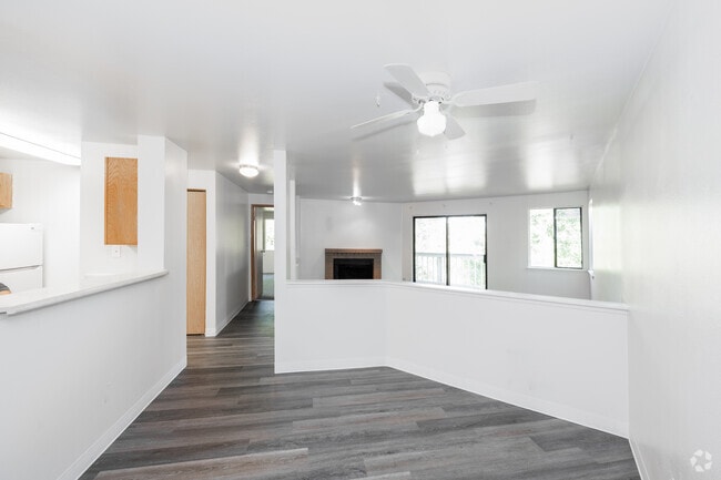 3BR, 2BA - 1235SF - Kitchen/Dining Room - Park at Dashpoint