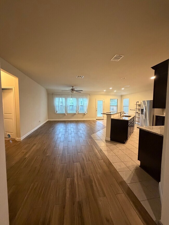Building Photo - 124 Sage Meadows Dr