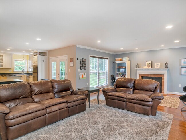 Building Photo - 21324 Comus Ct