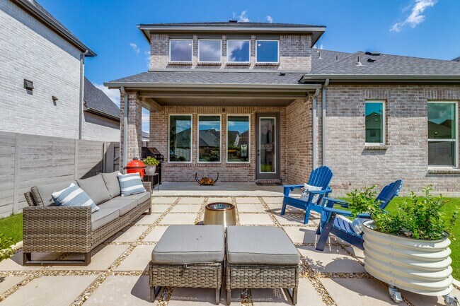 Building Photo - 3112 Blake Dr