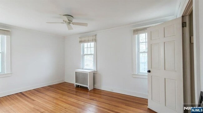 Building Photo - 33 Norwood Pl