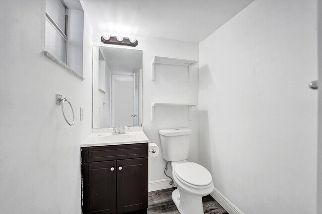 Building Photo - 2430 SW 81st Ave