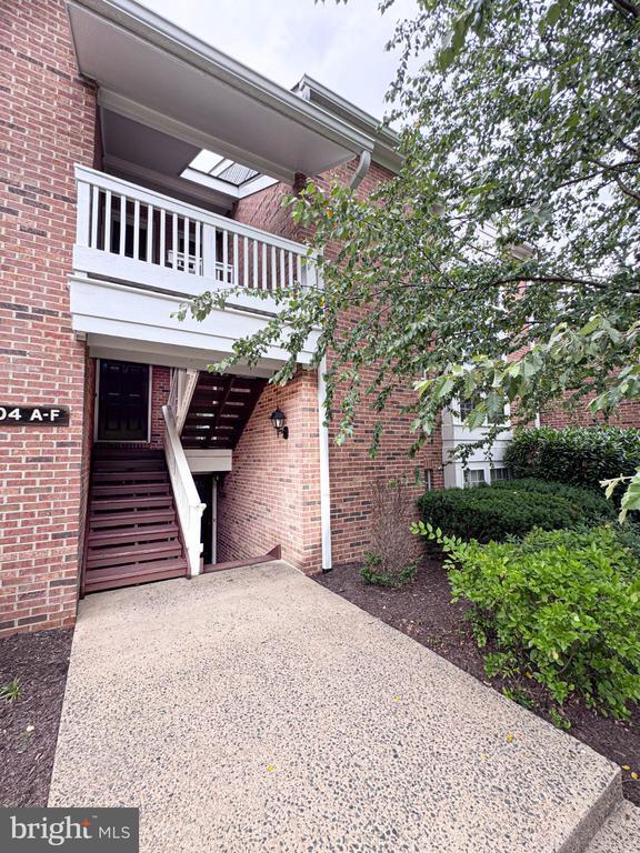 Building Photo - 2604 S Arlington Mill Dr