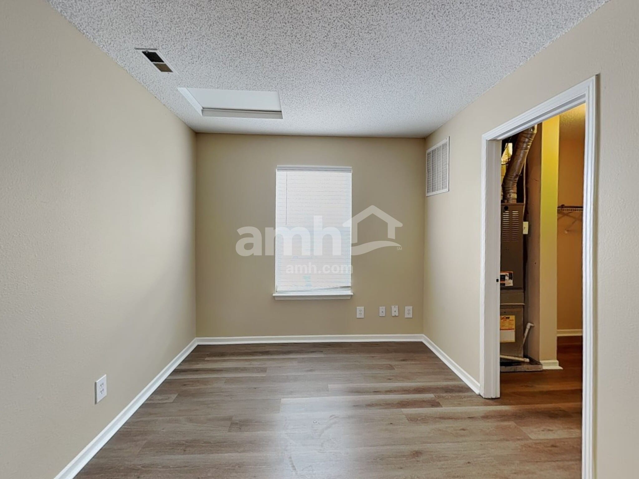 Building Photo - 1854 Wandflower Cir