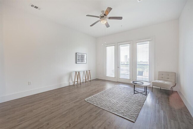Building Photo - 1508 Blodgett St