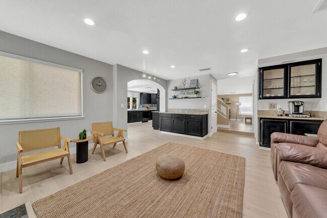 Building Photo - 8004 Caymus Dr