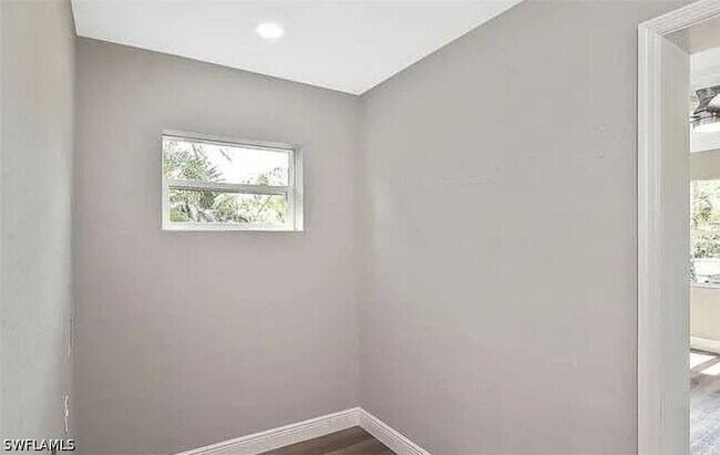 Building Photo - 5457 Ninth Ave