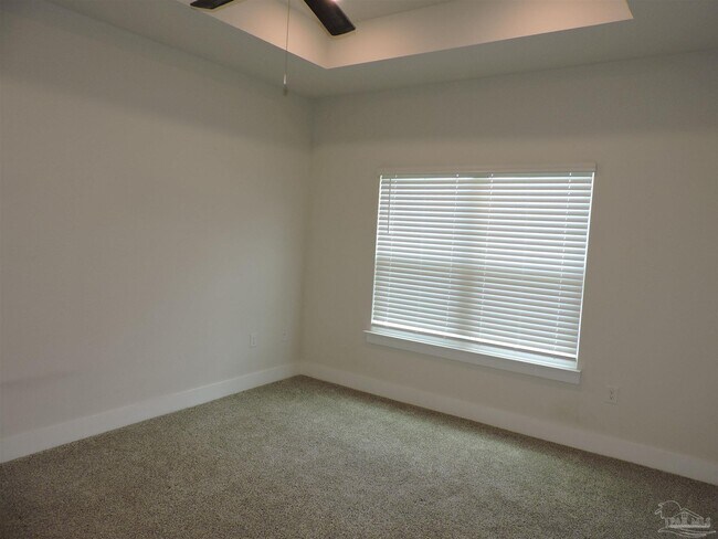 Building Photo - 5851 Sargassum Ln