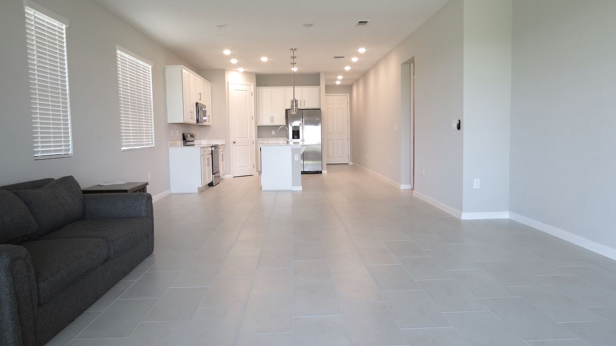 Building Photo - 917 Heirloom Dr