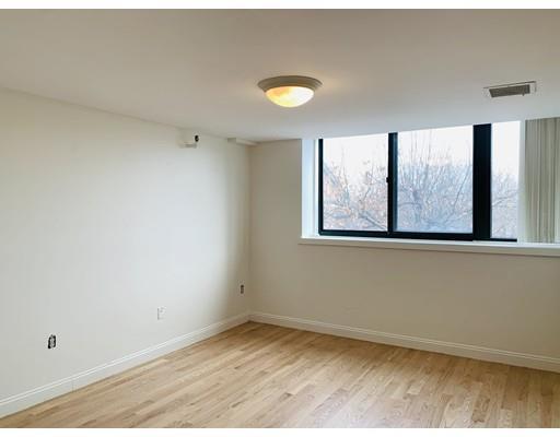 Building Photo - 42 8th St
