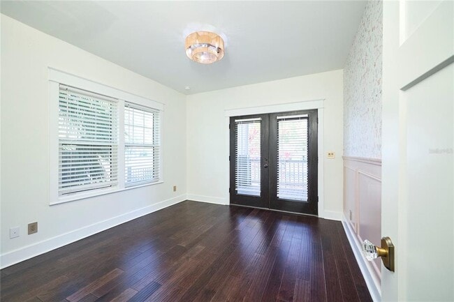 Building Photo - 6008 N Highland Ave