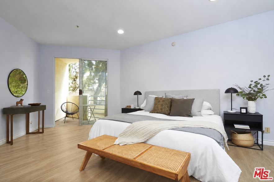 Building Photo - 3460 S Centinela Ave