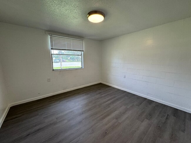 Building Photo - 170 Horizon Cir SW