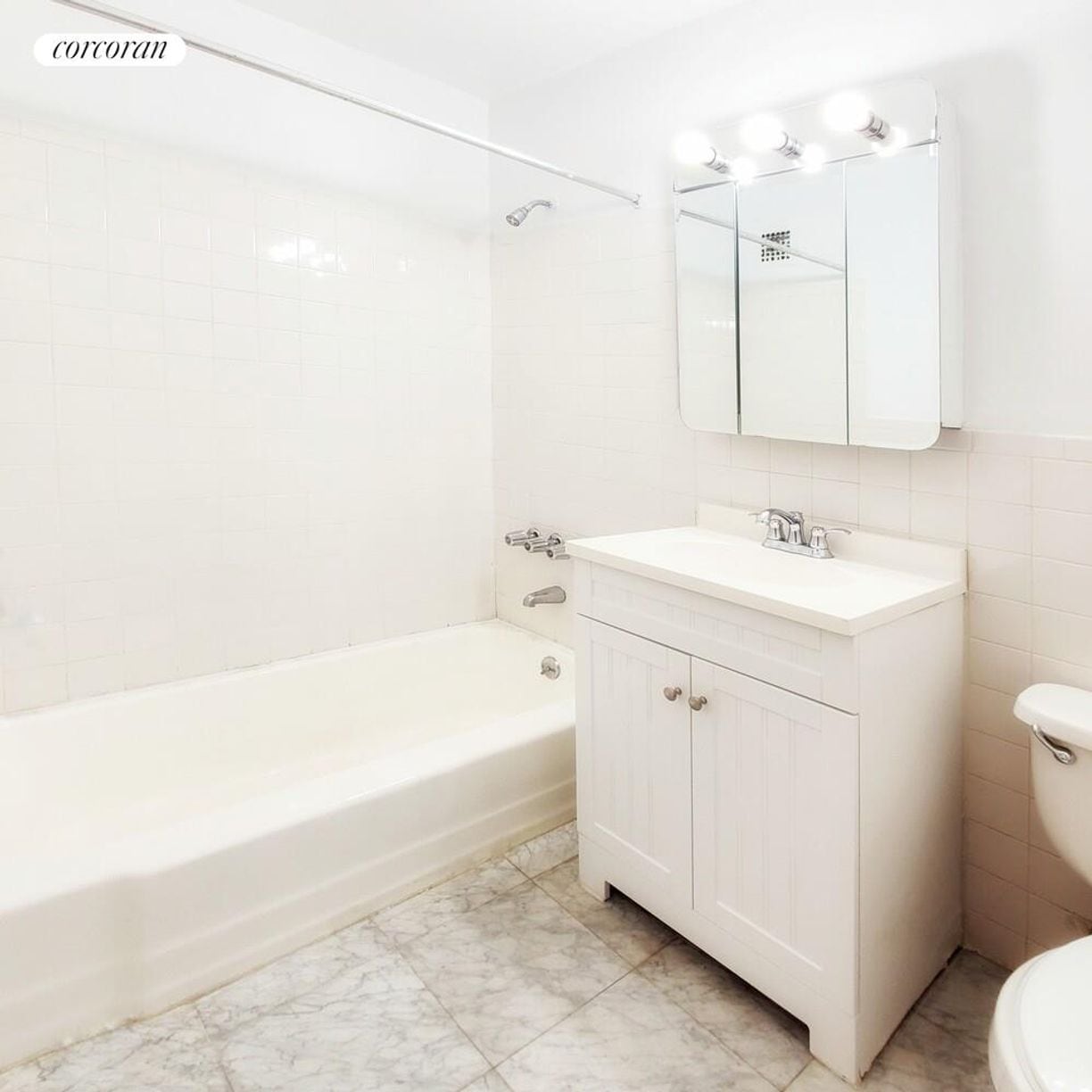 Building Photo - 401 W 56th St