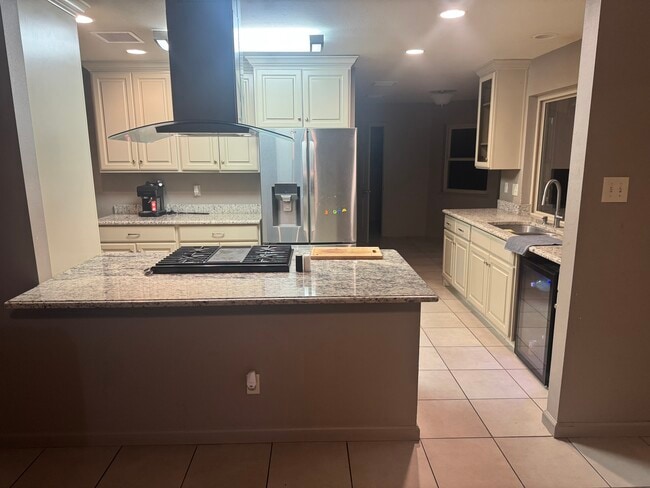 Building Photo - 6437 Dawn Dr