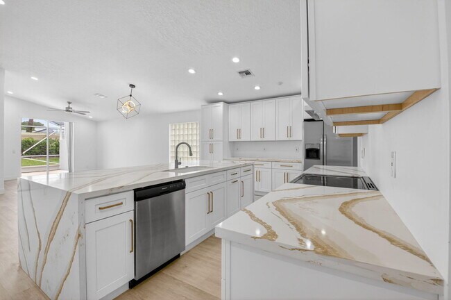 Building Photo - 11728 Dove Hollow Ave