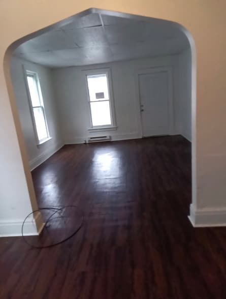 Building Photo - 1217 Greenwood Ave