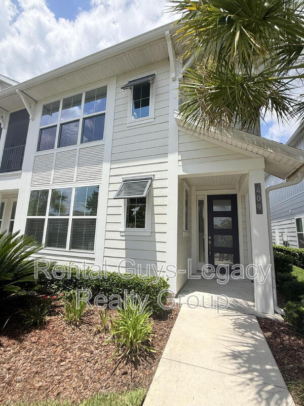 Building Photo - 409 Crestview Dr