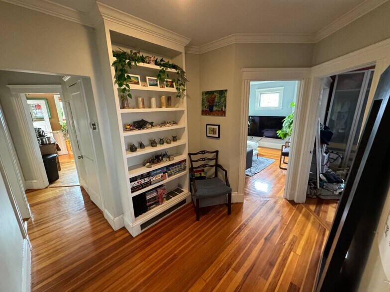 Entryway - 78 Sawyer Ave