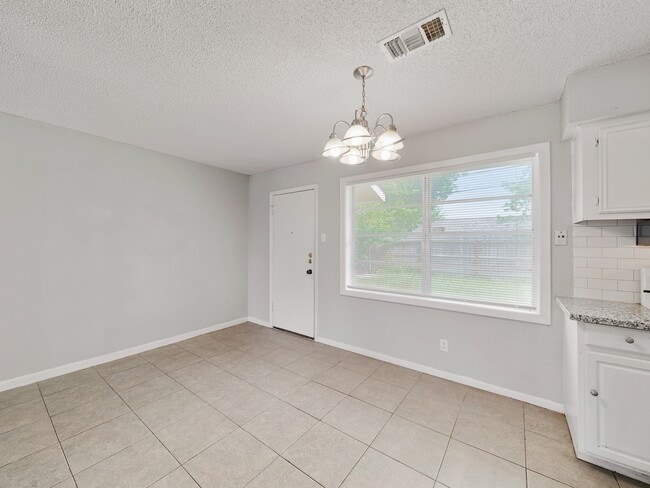 Building Photo - 3006 14th Ave N