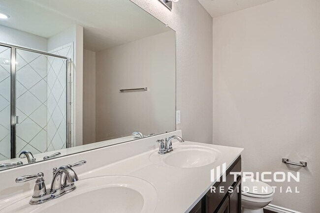 Building Photo - 2328 N Amber Ruse Ct
