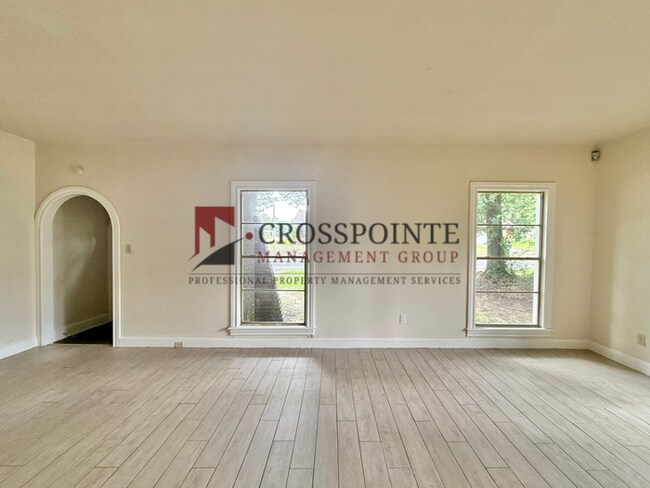 Building Photo - Beautiful 4 bedroom 2 bath home in the heart of Tyler!